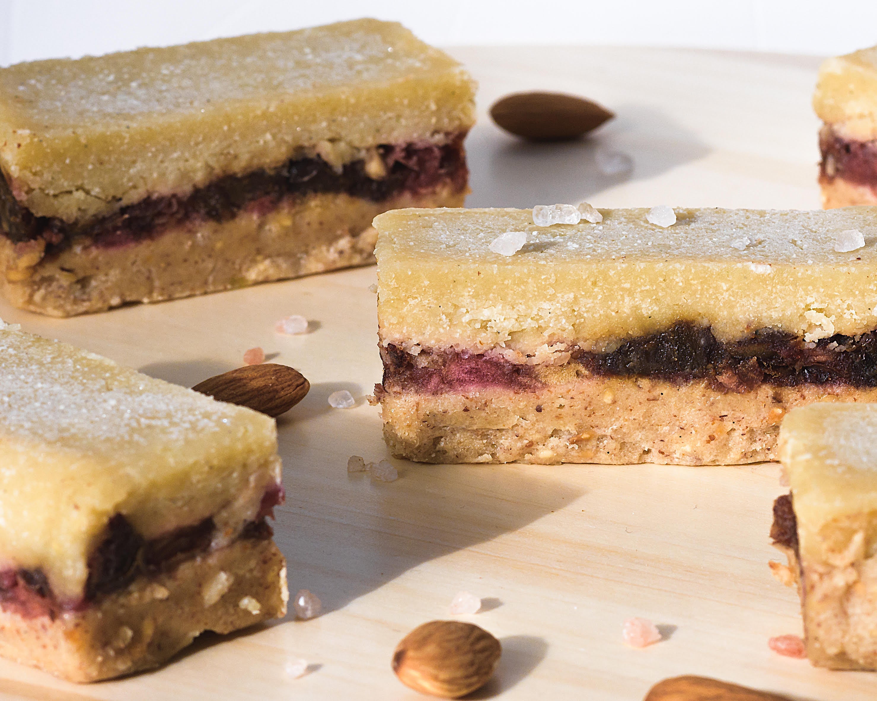 Healthy No-Bake Caramel Apple Bars