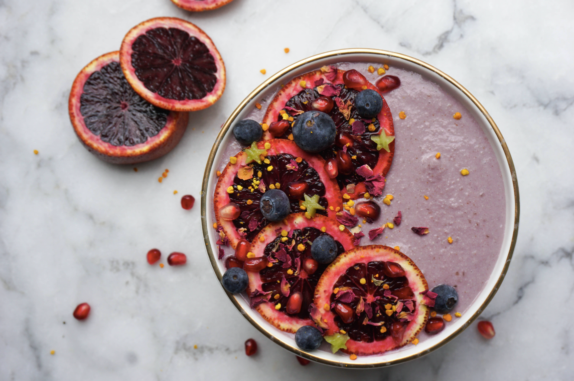 Superfood Series: Smoothie Bowl w/ Homemade Granola